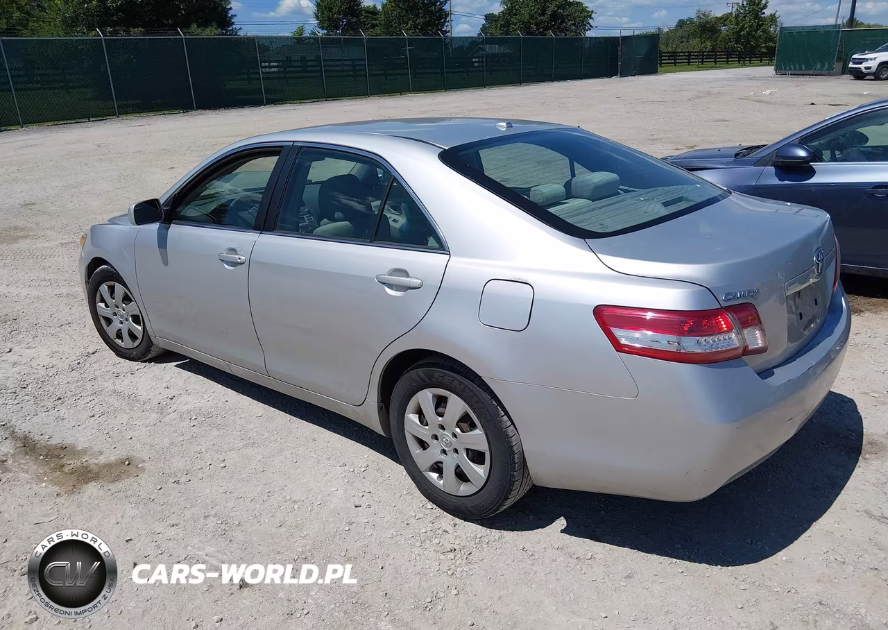 2011 Toyota Camry Le VIN:4T1BF3EK2BU777340 - 3