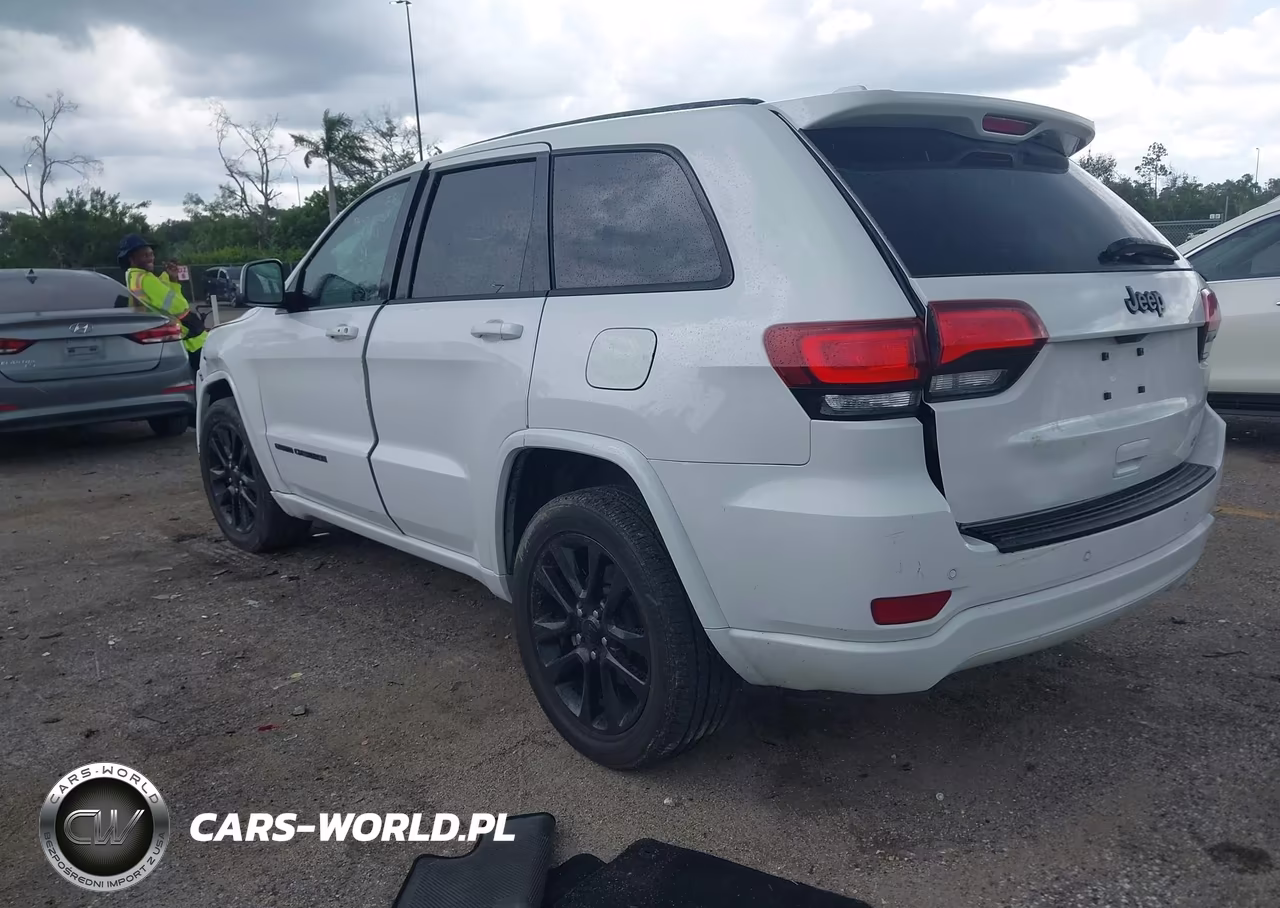 2021 Jeep Grand Cherokee Laredo X 4X2 VIN:1C4RJEAG1MC517535 - 3