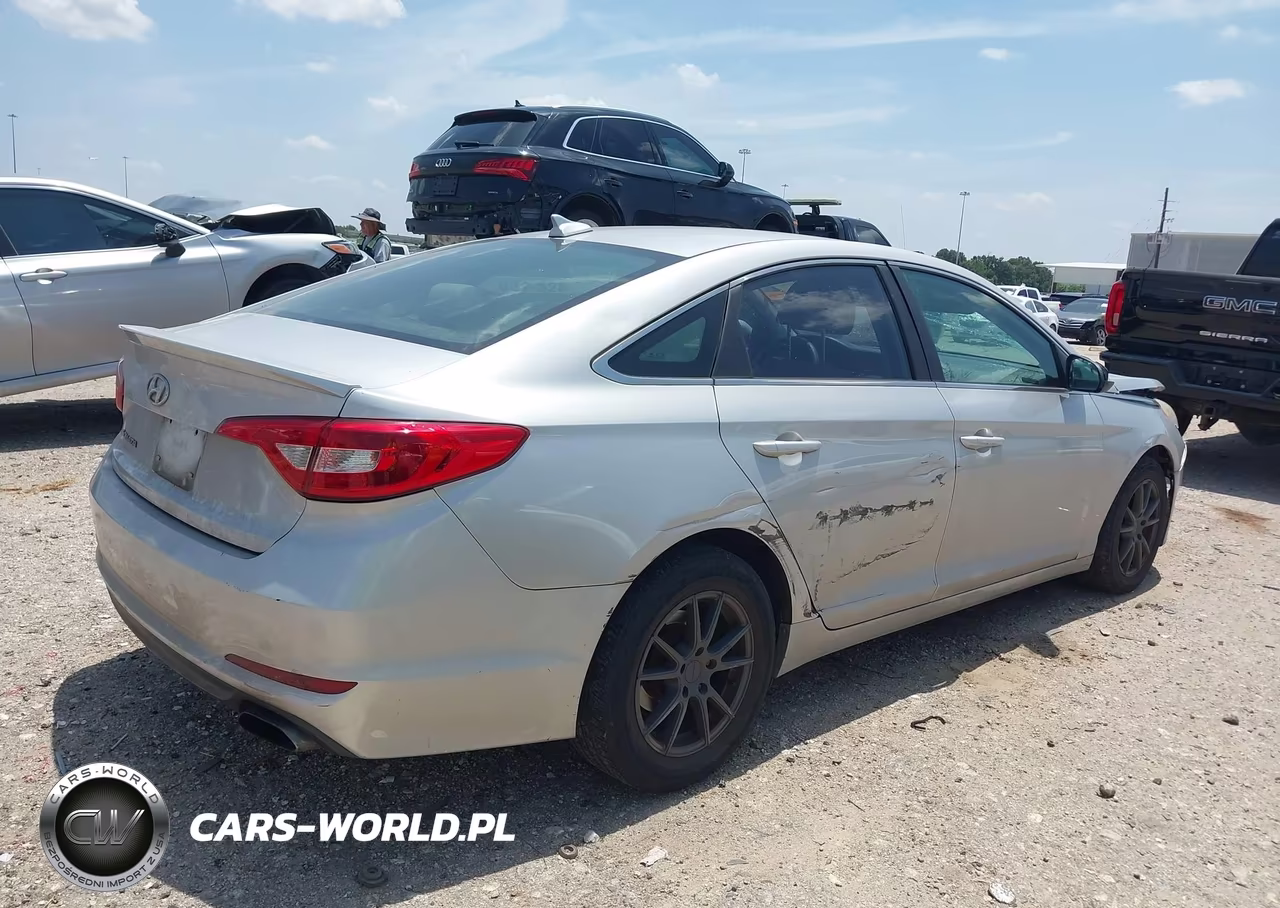 2017 Hyundai Sonata VIN:5NPE24AF4HH521277 - 4