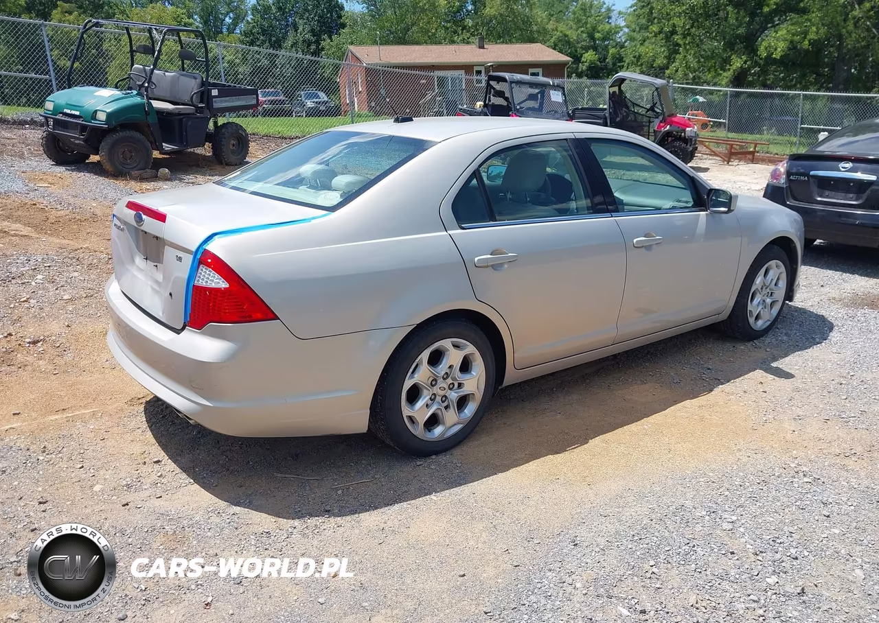 2010 Ford Fusion Se VIN:3FAHP0HA5AR297544 - 4