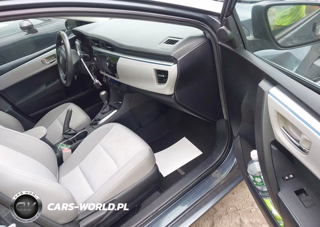 2015 Toyota Corolla Le VIN:2T1BURHE8FC410495 - 4