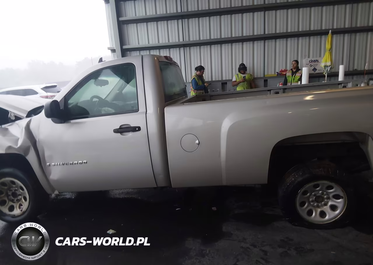 2007 Chevrolet Silverado 1500 Work Truck VIN:1GCEC14C77E537579 - 14