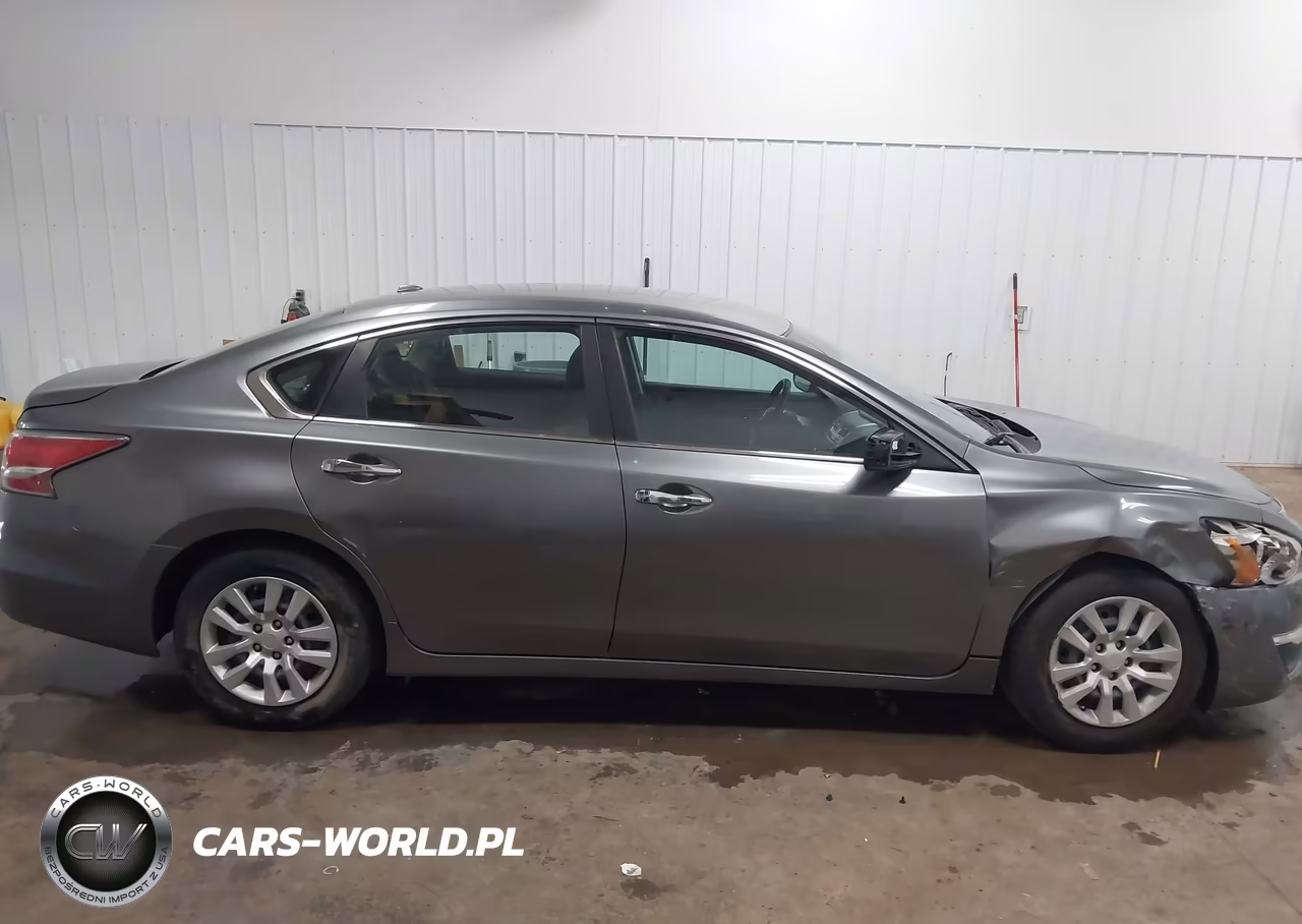 2015 Nissan Altima 2.5 VIN:1N4AL3AP8FC421213 - 13