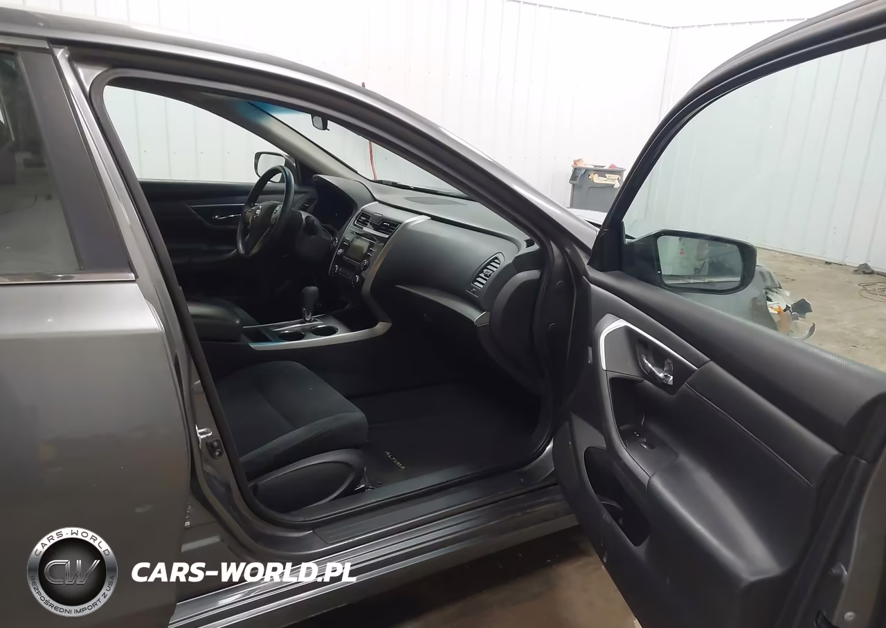 2015 Nissan Altima 2.5 VIN:1N4AL3AP8FC421213 - 5