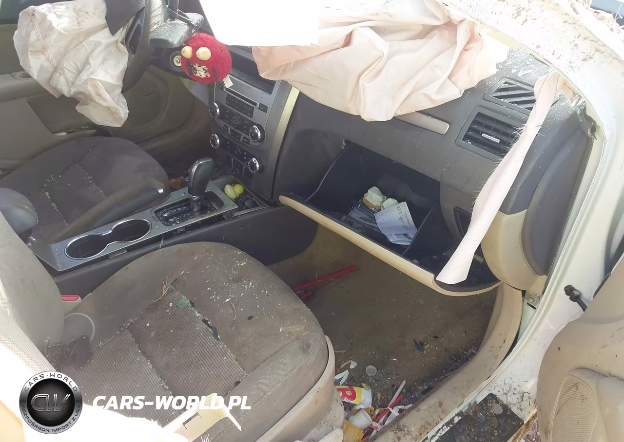 2010 Ford Fusion Se VIN:3FAHP0HA1AR116164 - 5