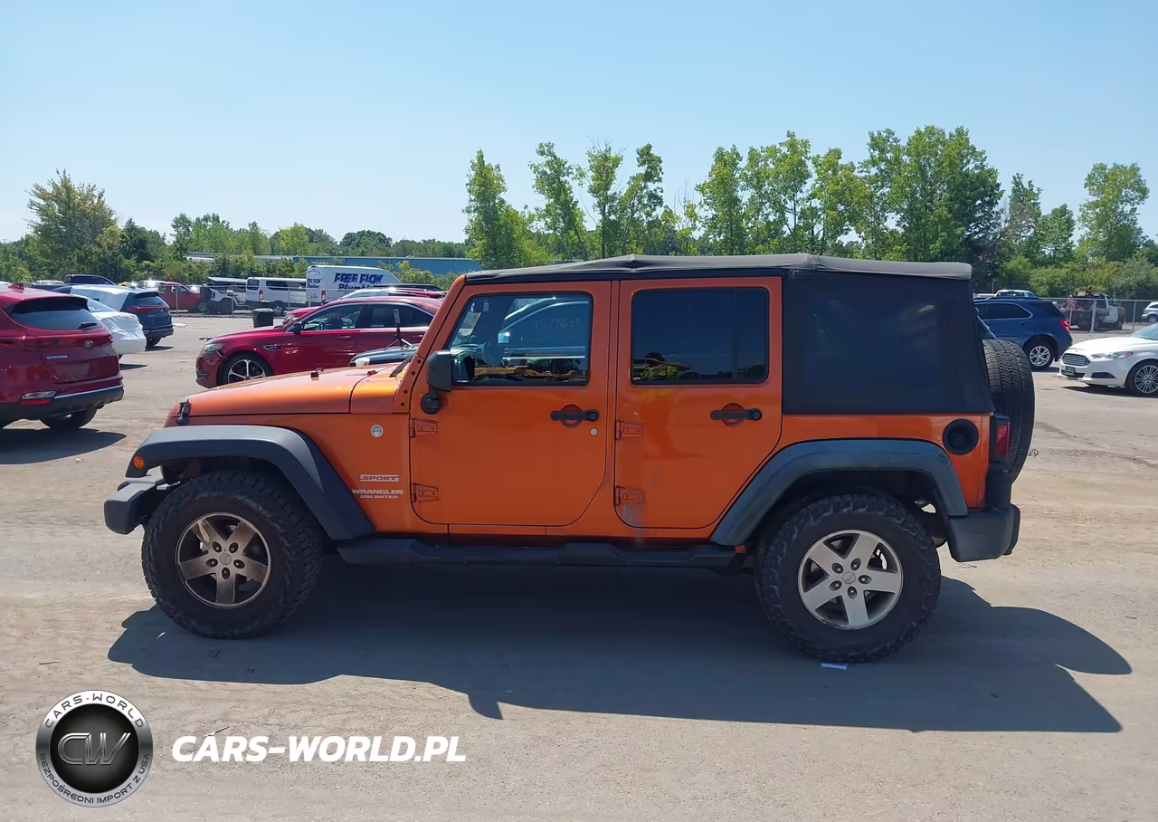 2011 Jeep Wrangler Unlimited Sport VIN:1J4BA3H1XBL510646 - 14