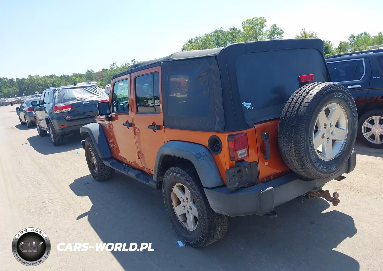 2011 Jeep Wrangler Unlimited Sport VIN:1J4BA3H1XBL510646 - 3