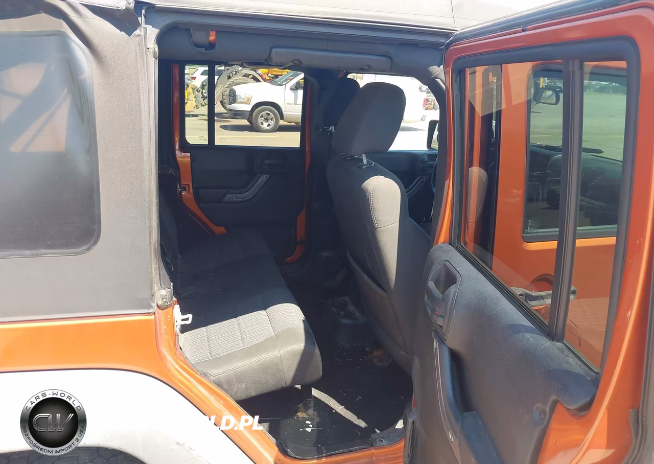 2011 Jeep Wrangler Unlimited Sport VIN:1J4BA3H1XBL510646 - 8