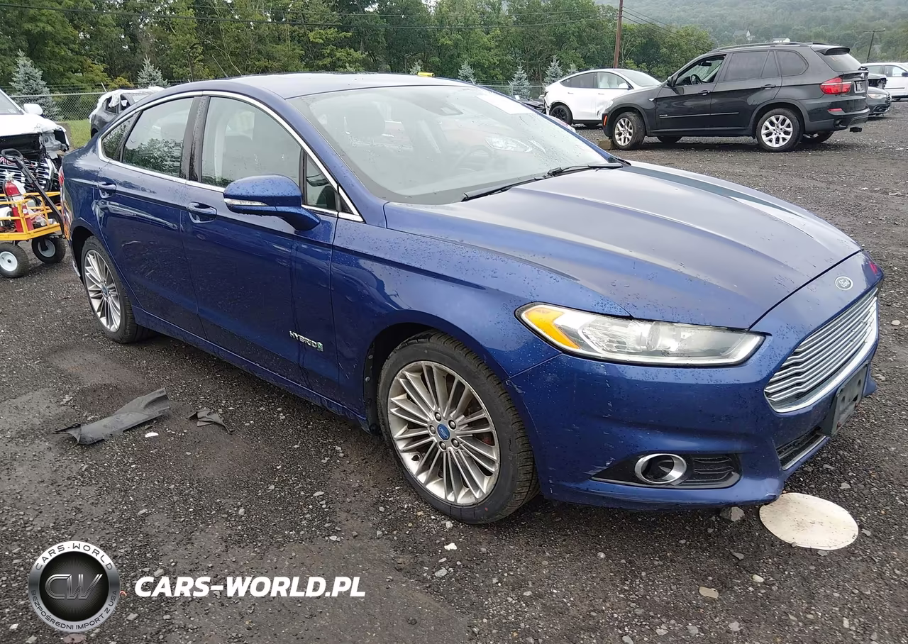 2013 Ford Fusion Hybrid Se – zdjęcie 1 z 12
