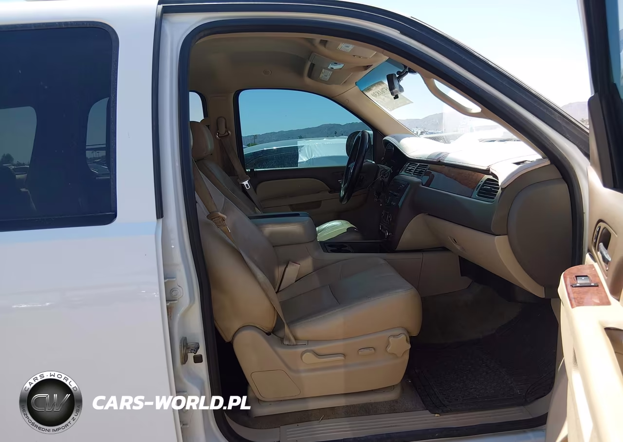 2013 Chevrolet Tahoe Lt VIN:1GNSCBE04DR305434 - 5