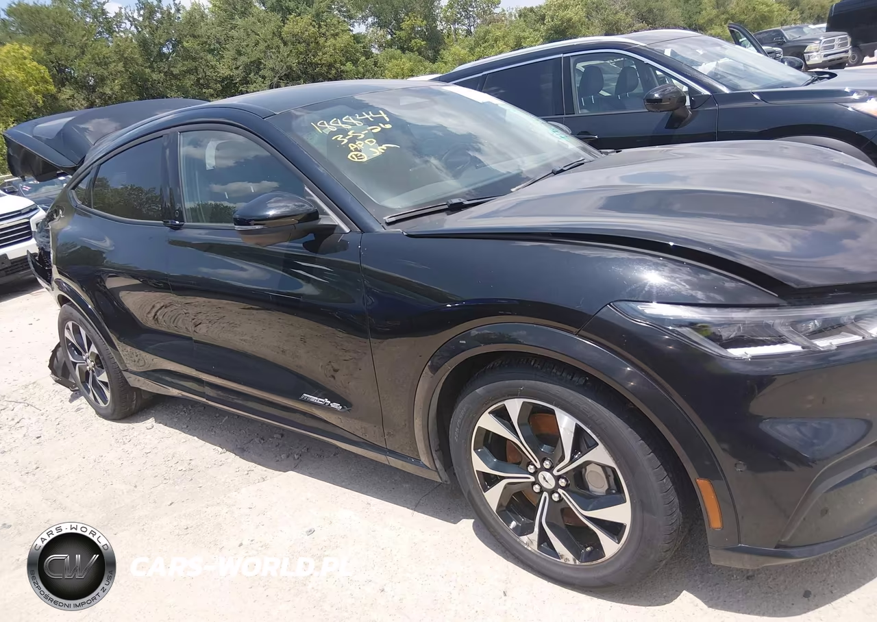 2023 Ford Mustang Mach-E Premium VIN:3FMTK3SU1PMA96636 - 13