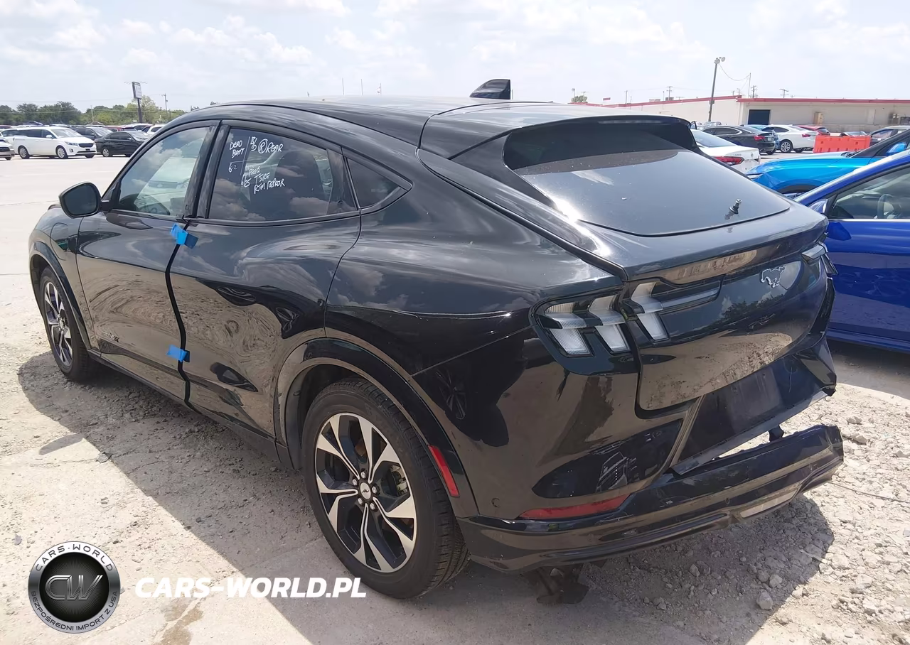 2023 Ford Mustang Mach-E Premium VIN:3FMTK3SU1PMA96636 - 3