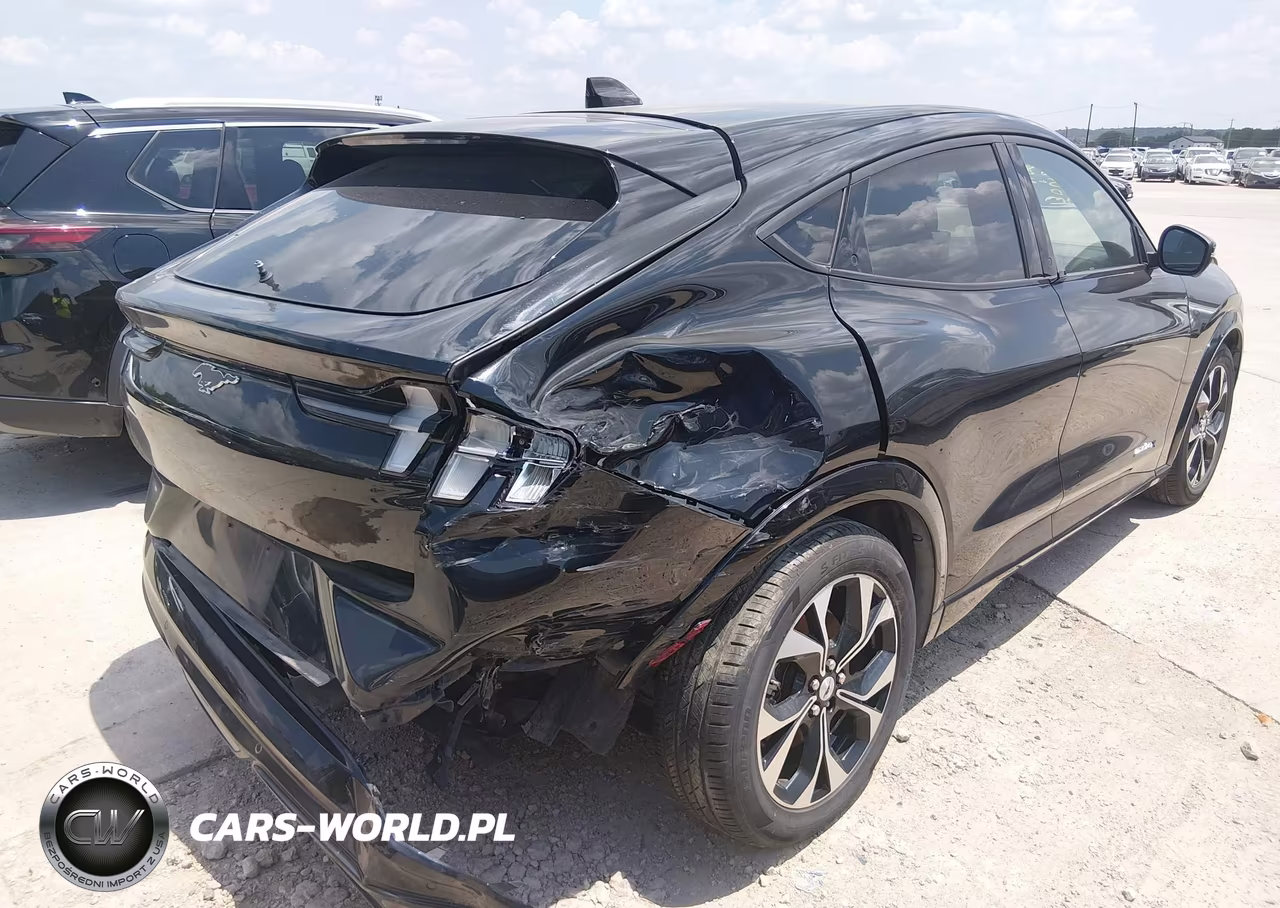 2023 Ford Mustang Mach-E Premium VIN:3FMTK3SU1PMA96636 - 4