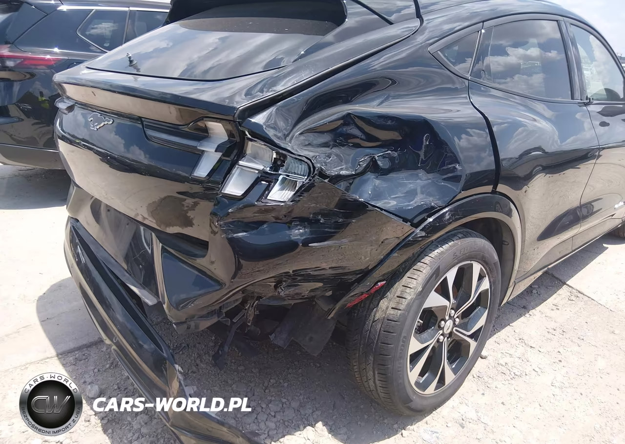 2023 Ford Mustang Mach-E Premium VIN:3FMTK3SU1PMA96636 - 6