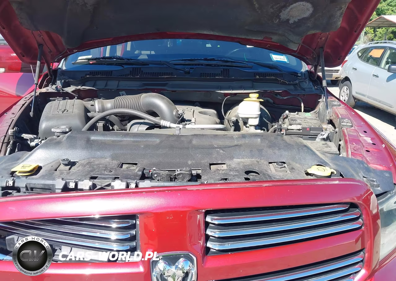 2015 Ram 1500 Sport VIN:1C6RR7UT8FS592777 - 10