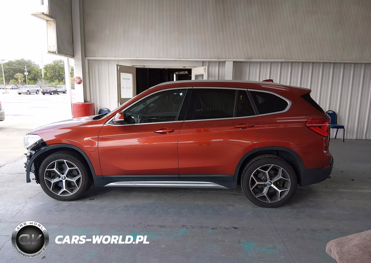 2018 BMW X1 xDrive28I VIN:WBXHT3C3XJ5L29782 - 14