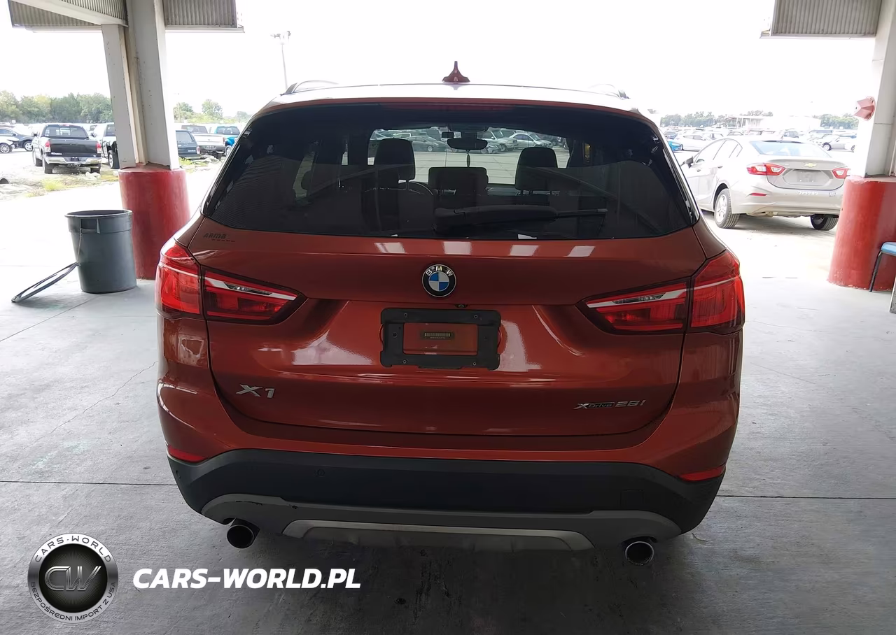 2018 BMW X1 xDrive28I VIN:WBXHT3C3XJ5L29782 - 16