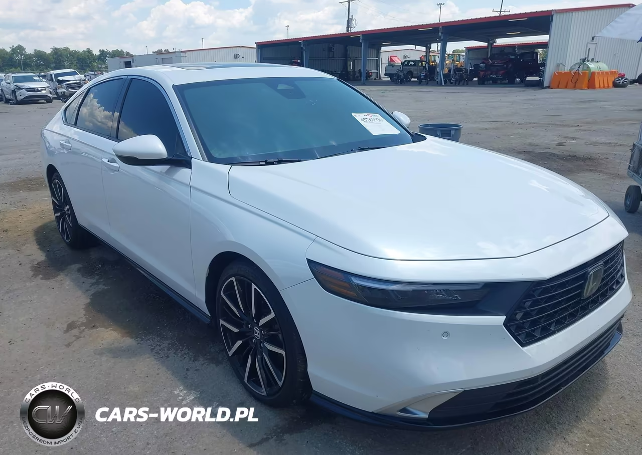 2025 Honda Accord Hybrid Touring – zdjęcie 1 z 11