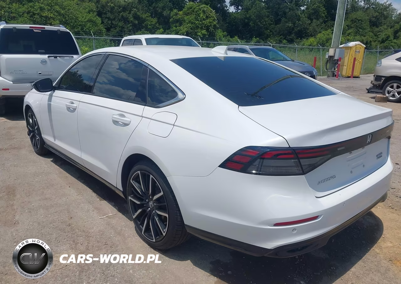 2025 Honda Accord Hybrid Touring VIN:1HGCY2F81SA052556 - 3