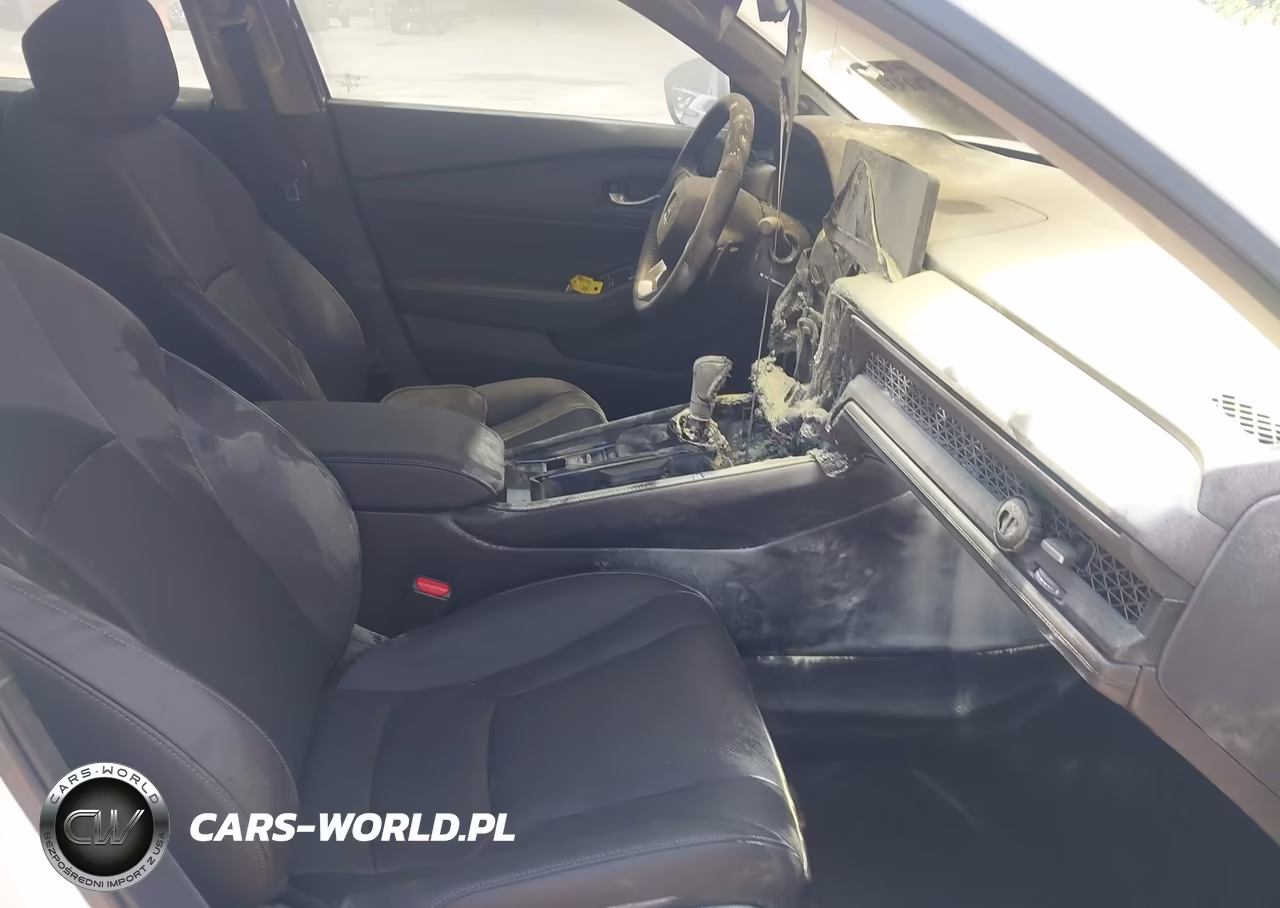 2025 Honda Accord Hybrid Touring VIN:1HGCY2F81SA052556 - 5