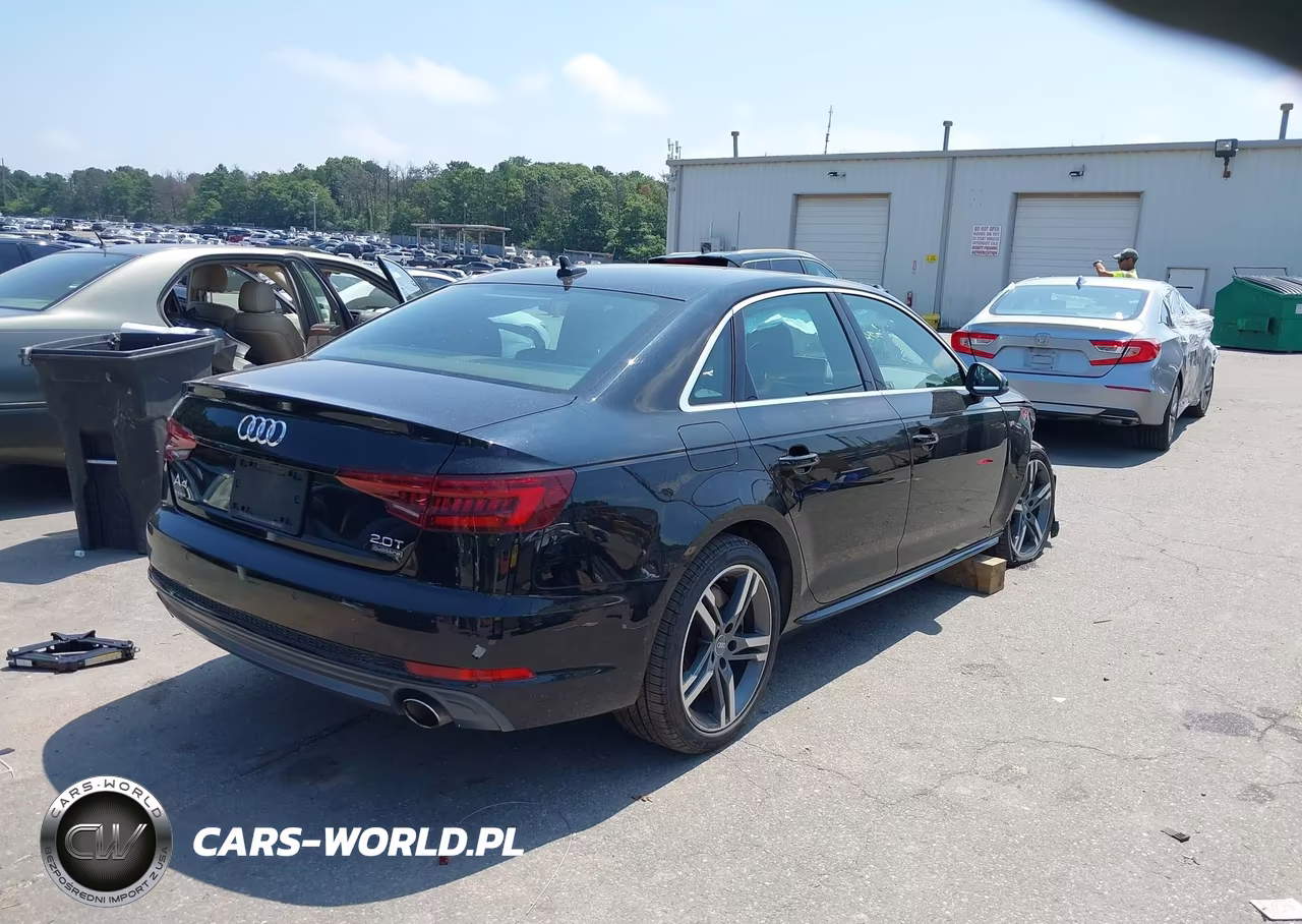2018 Audi A4 2.0T Premium-2.0T Tech Premium VIN:WAUENAF40JA125953 - 4