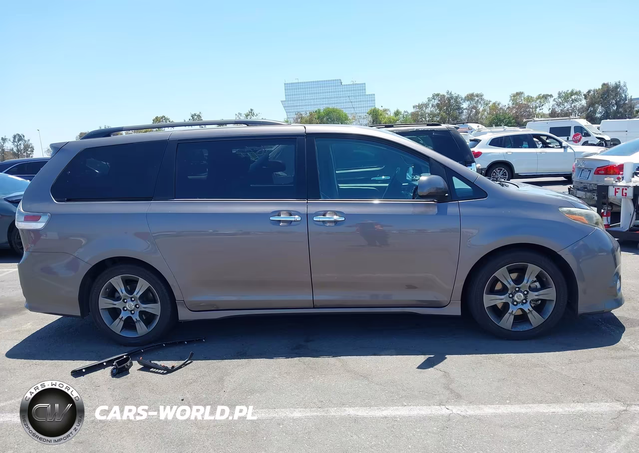 2015 Toyota Sienna Se 8 Passenger VIN:5TDXK3DC5FS644498 - 13