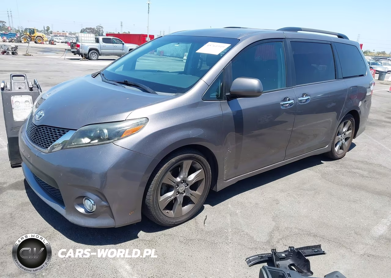 2015 Toyota Sienna Se 8 Passenger VIN:5TDXK3DC5FS644498 - 2
