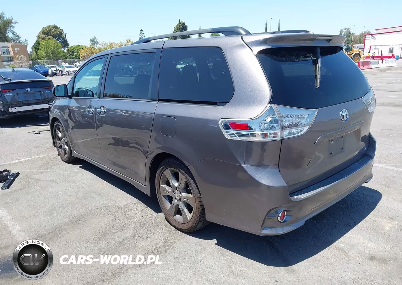 2015 Toyota Sienna Se 8 Passenger VIN:5TDXK3DC5FS644498 - 3
