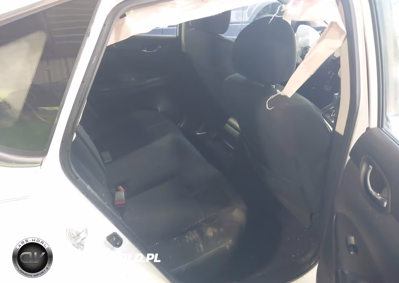 2018 Nissan Sentra S VIN:3N1AB7AP7JY232771 - 8