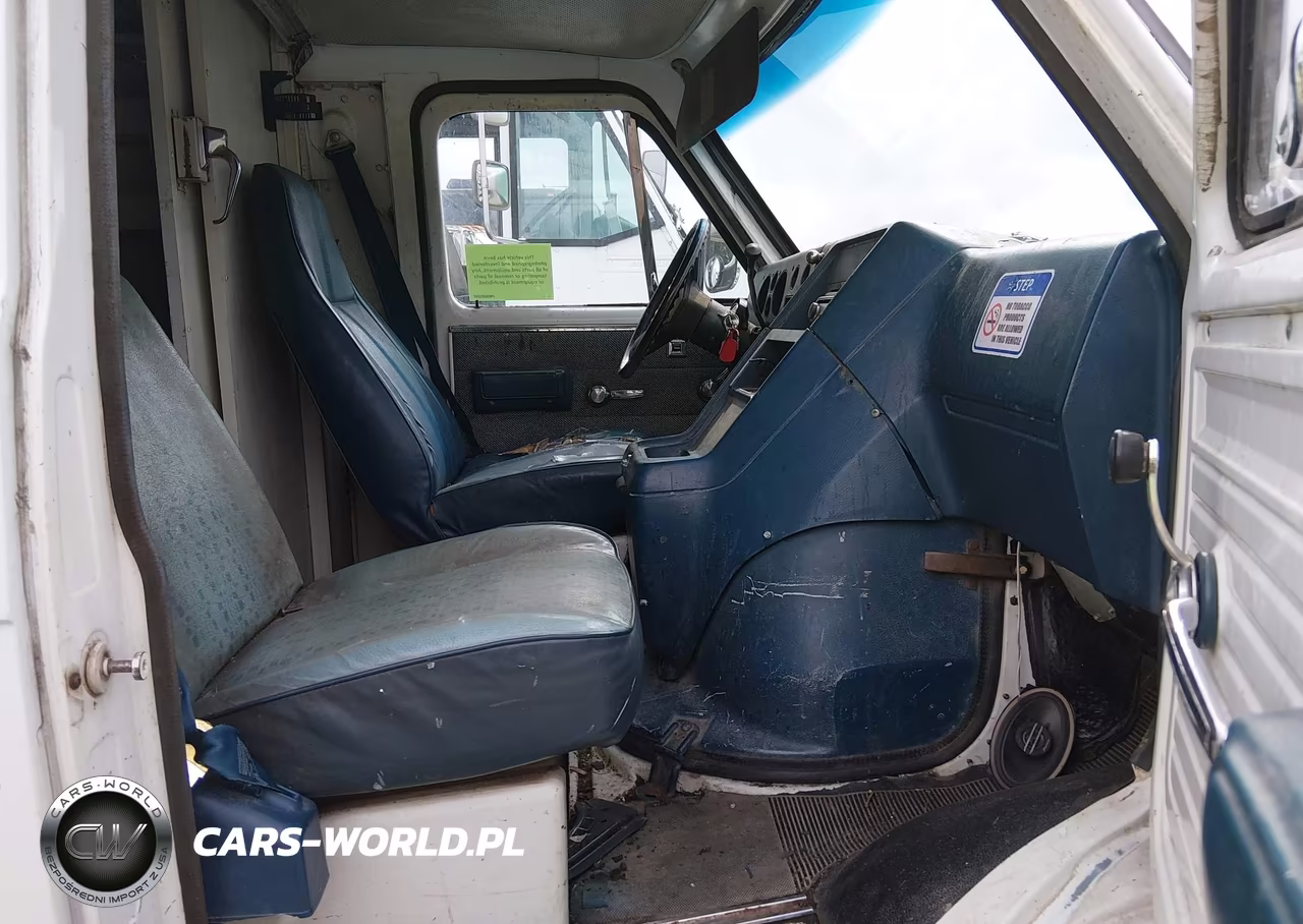 1988 GMC Hi-Cube Van G3500 VIN:2GTFG31K2J4501452 - 7