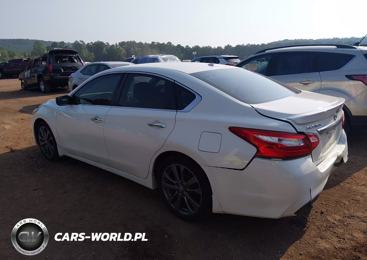 2018 Nissan Altima 2.5 Sr VIN:1N4AL3AP1JC244982 - 3