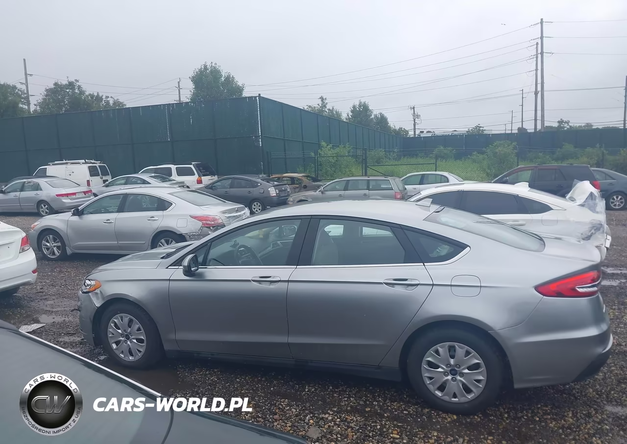 2020 Ford Fusion S VIN:3FA6P0G71LR188501 - 14