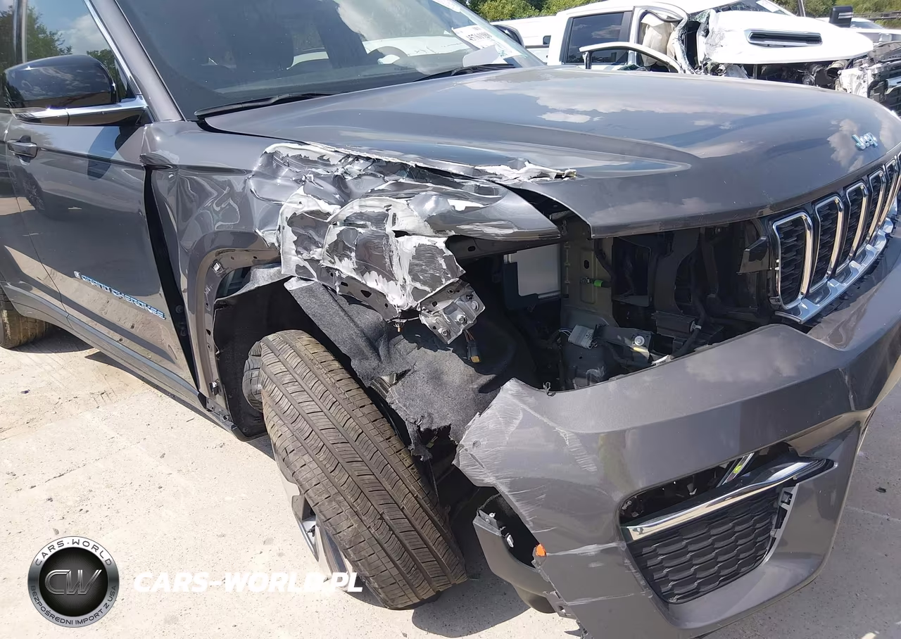 2024 Jeep Grand Cherokee 4Xe VIN:1C4RJYB66RC158438 - 6