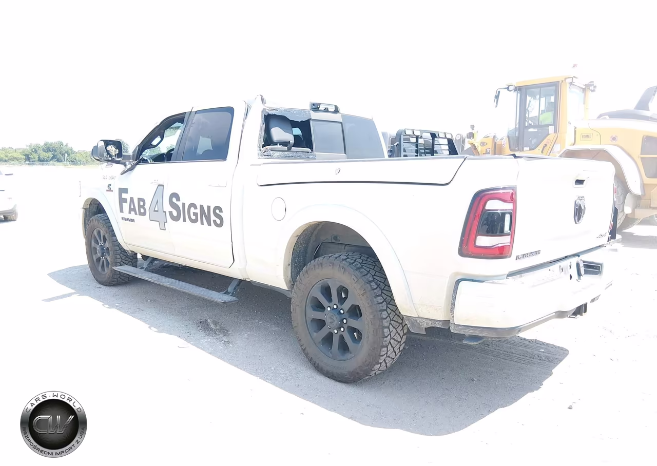 2021 Ram 2500 Laramie 4X4 6'4 Box VIN:3C6UR5FL2MG553408 - 3