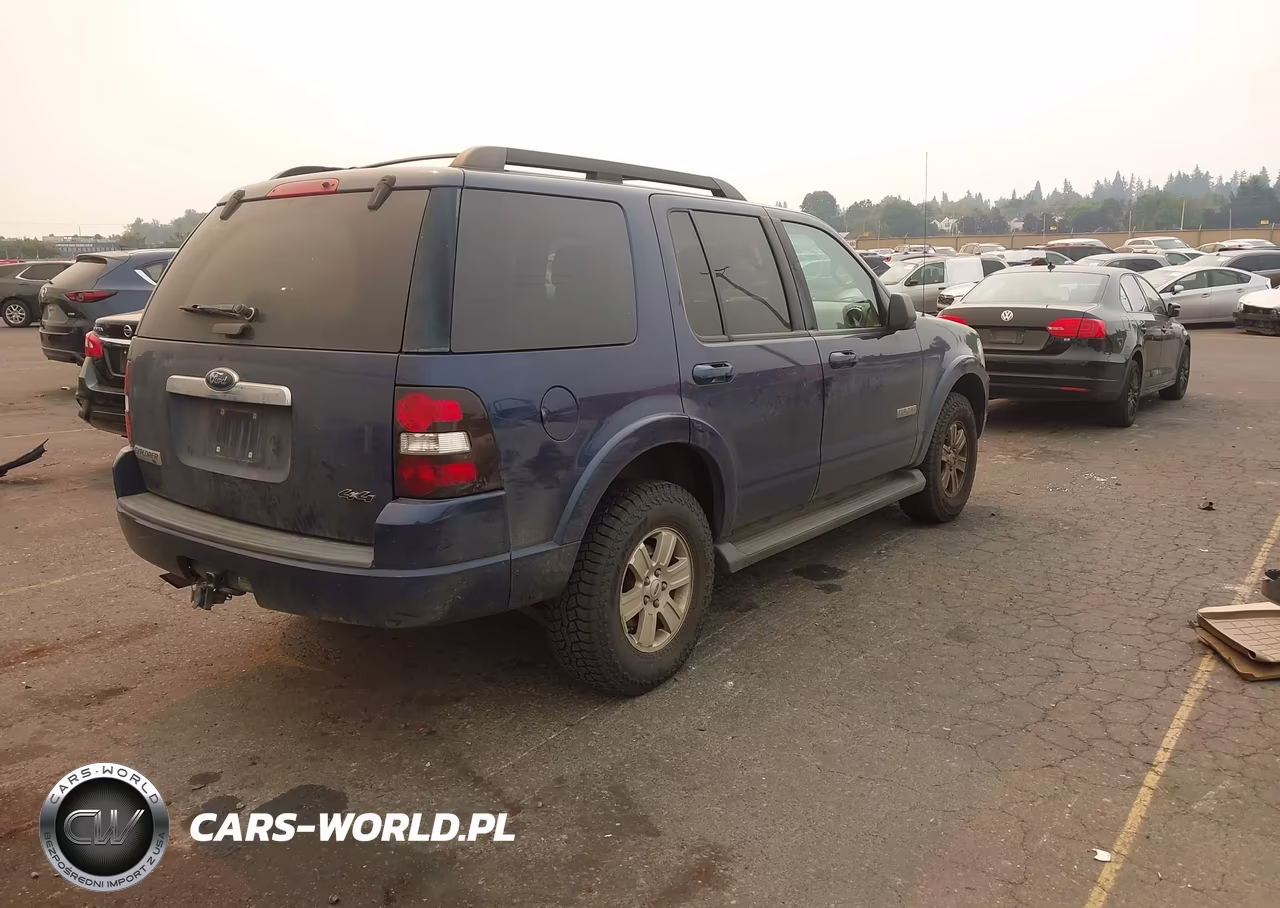 2008 Ford Explorer Xlt VIN:1FMEU73E48UB15856 - 4