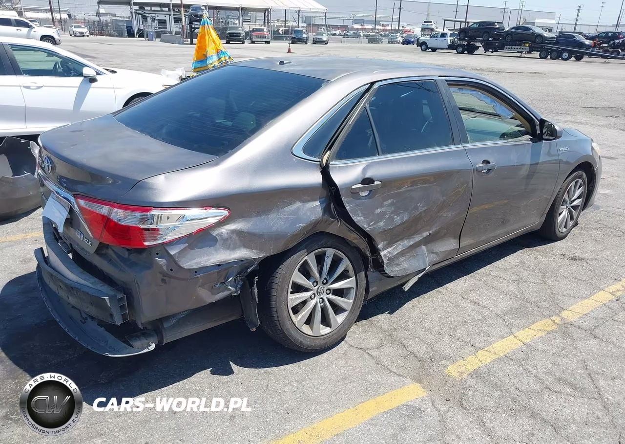 2015 Toyota Camry Hybrid Xle VIN:4T1BD1FK5FU144894 - 4
