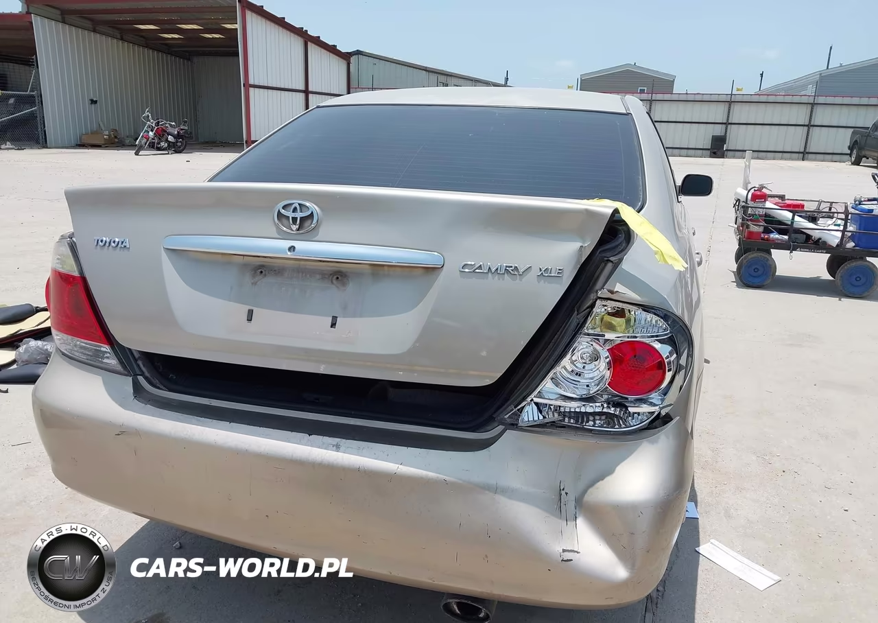 2005 Toyota Camry Xle VIN:4T1BE32K75U972667 - 6