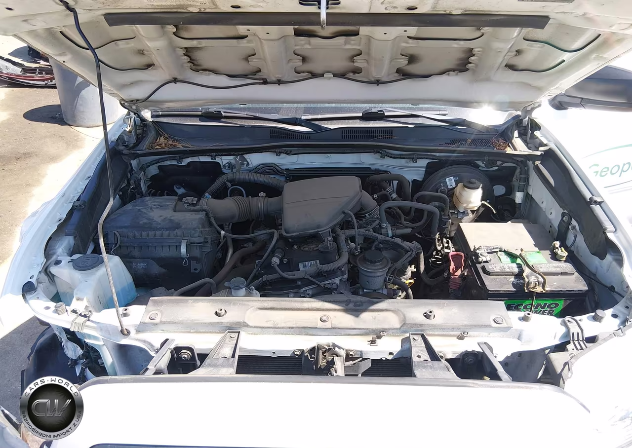 2020 Toyota Tacoma Sr VIN:5TFRX5GN0LX174292 - 10