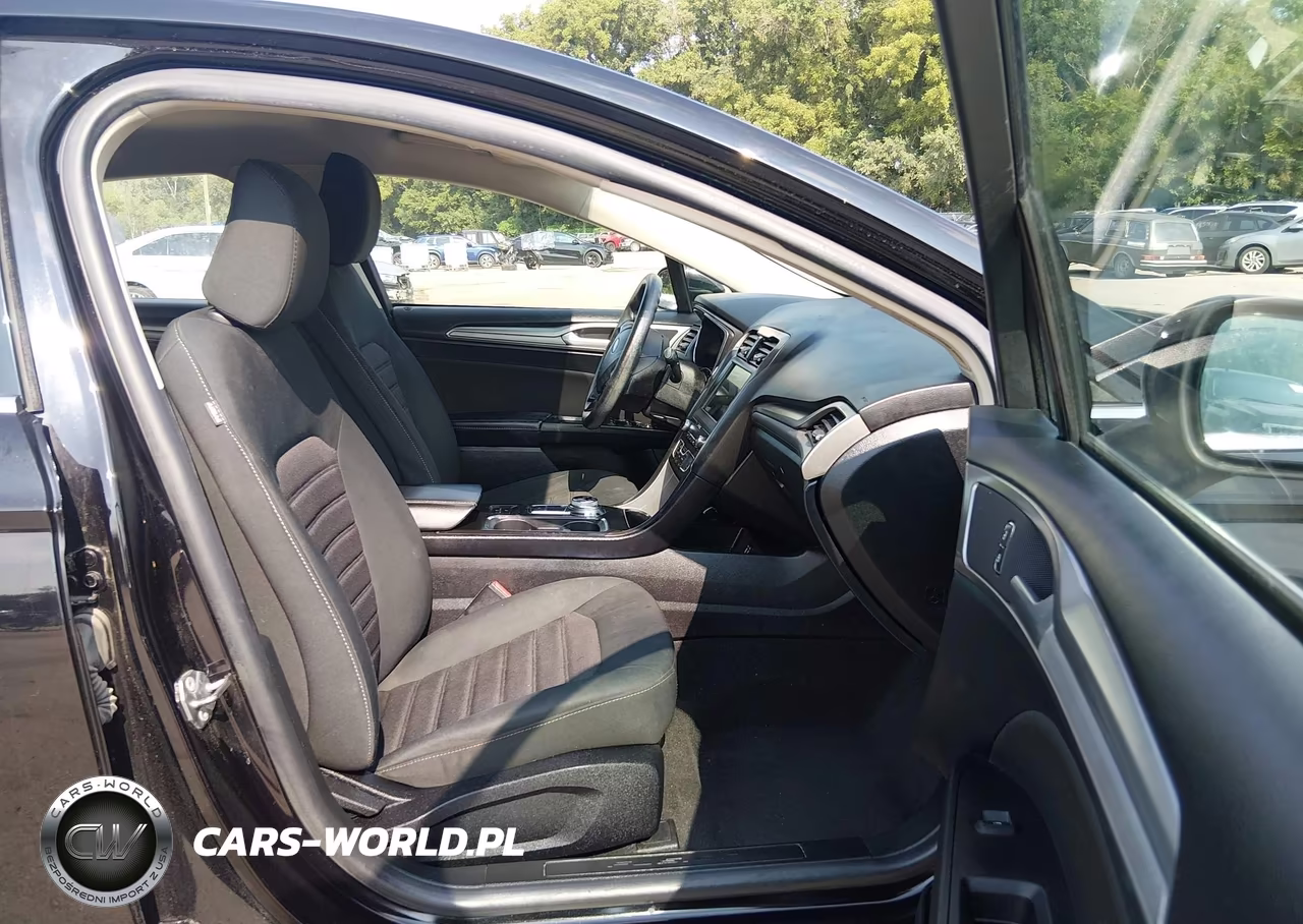 2020 Ford Fusion Se VIN:3FA6P0HD2LR186499 - 5
