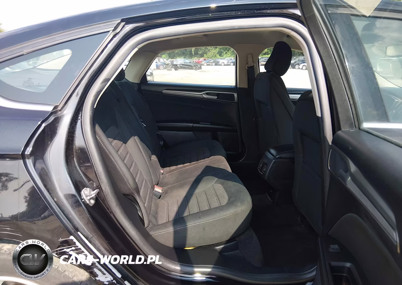 2020 Ford Fusion Se VIN:3FA6P0HD2LR186499 - 8