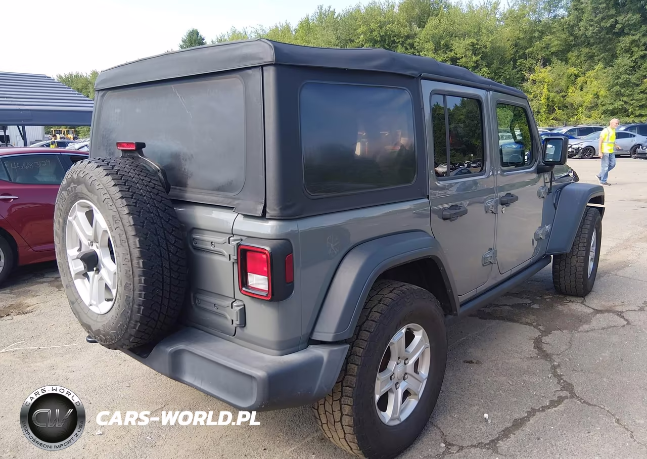 2018 Jeep Wrangler Unlimited Sport S 4X4 VIN:1C4HJXDG3JW197812 - 4