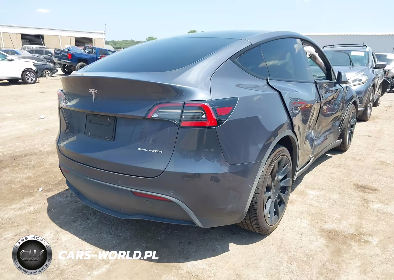 2020 Tesla Model Y Long Range Dual Motor All-Wheel Drive VIN:5YJYGDEE4LF048651 - 4