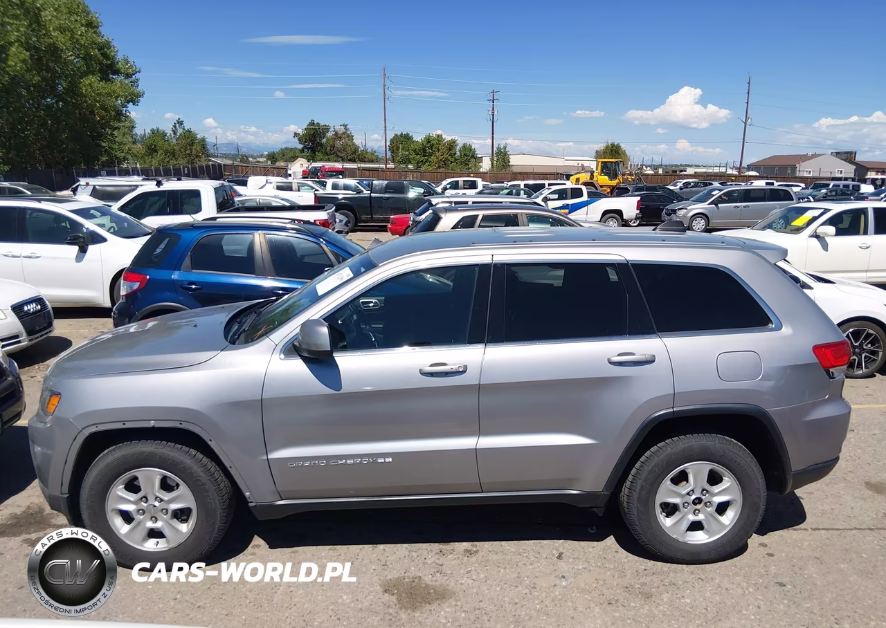 2014 Jeep Grand Cherokee Laredo VIN:1C4RJFAGXEC324162 - 14
