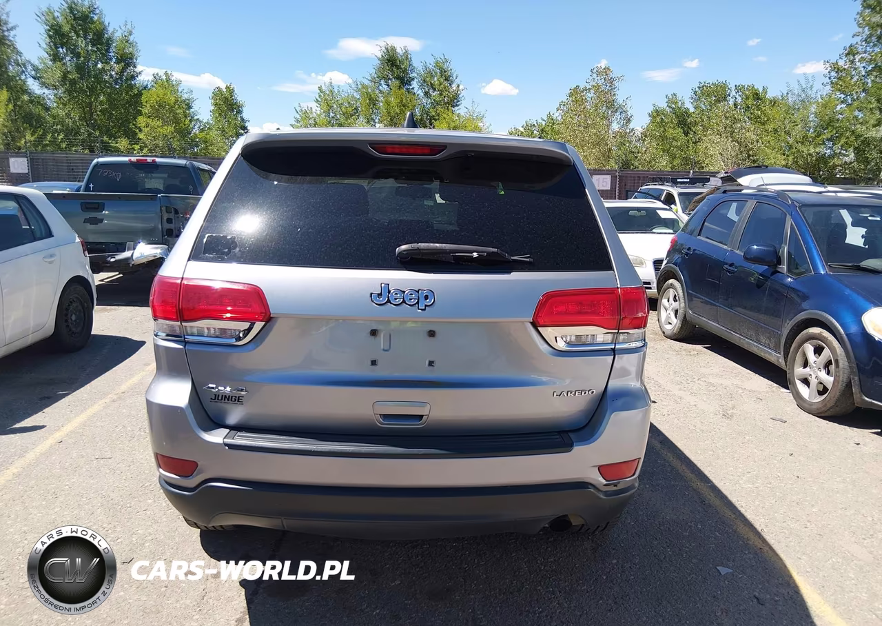 2014 Jeep Grand Cherokee Laredo VIN:1C4RJFAGXEC324162 - 16
