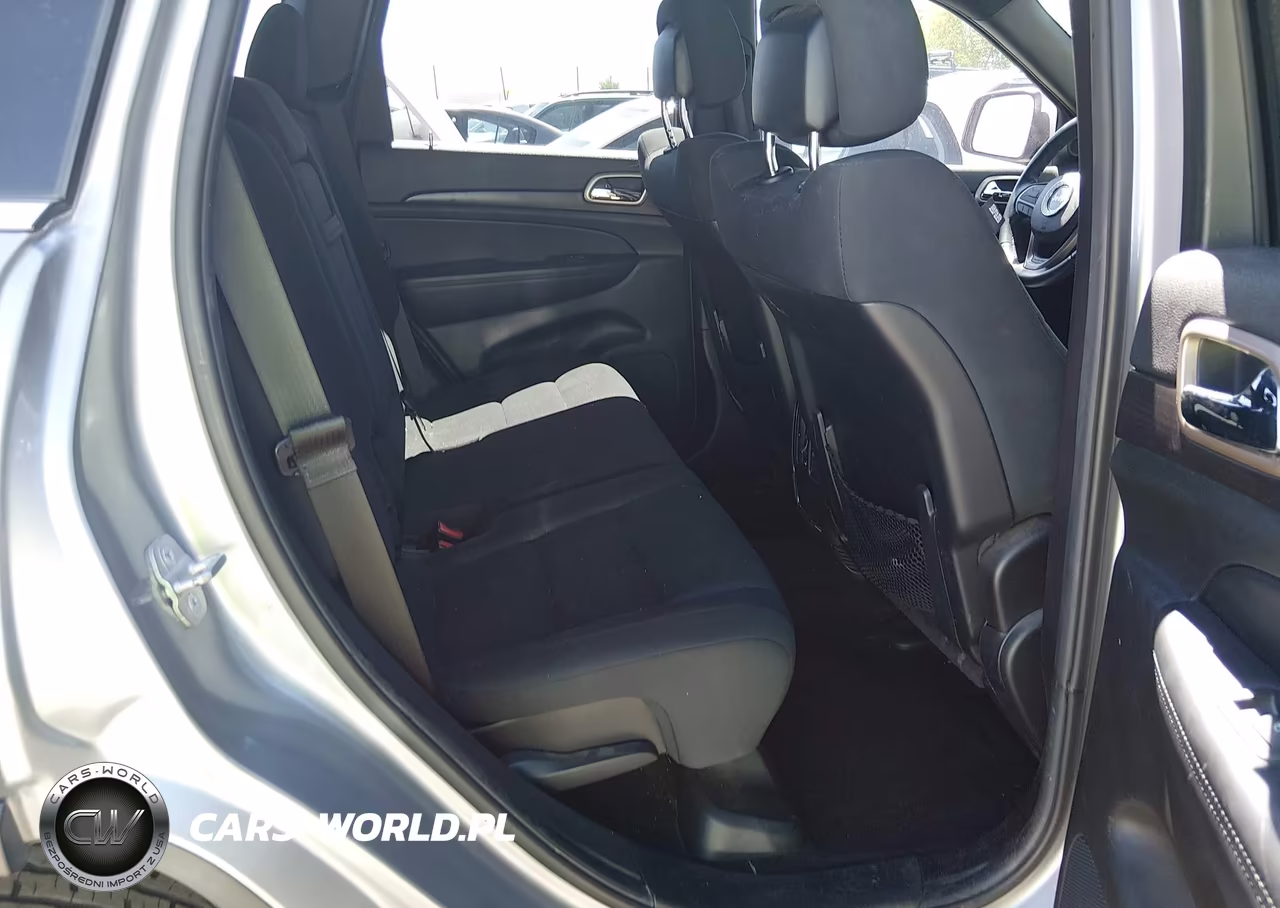 2014 Jeep Grand Cherokee Laredo VIN:1C4RJFAGXEC324162 - 8