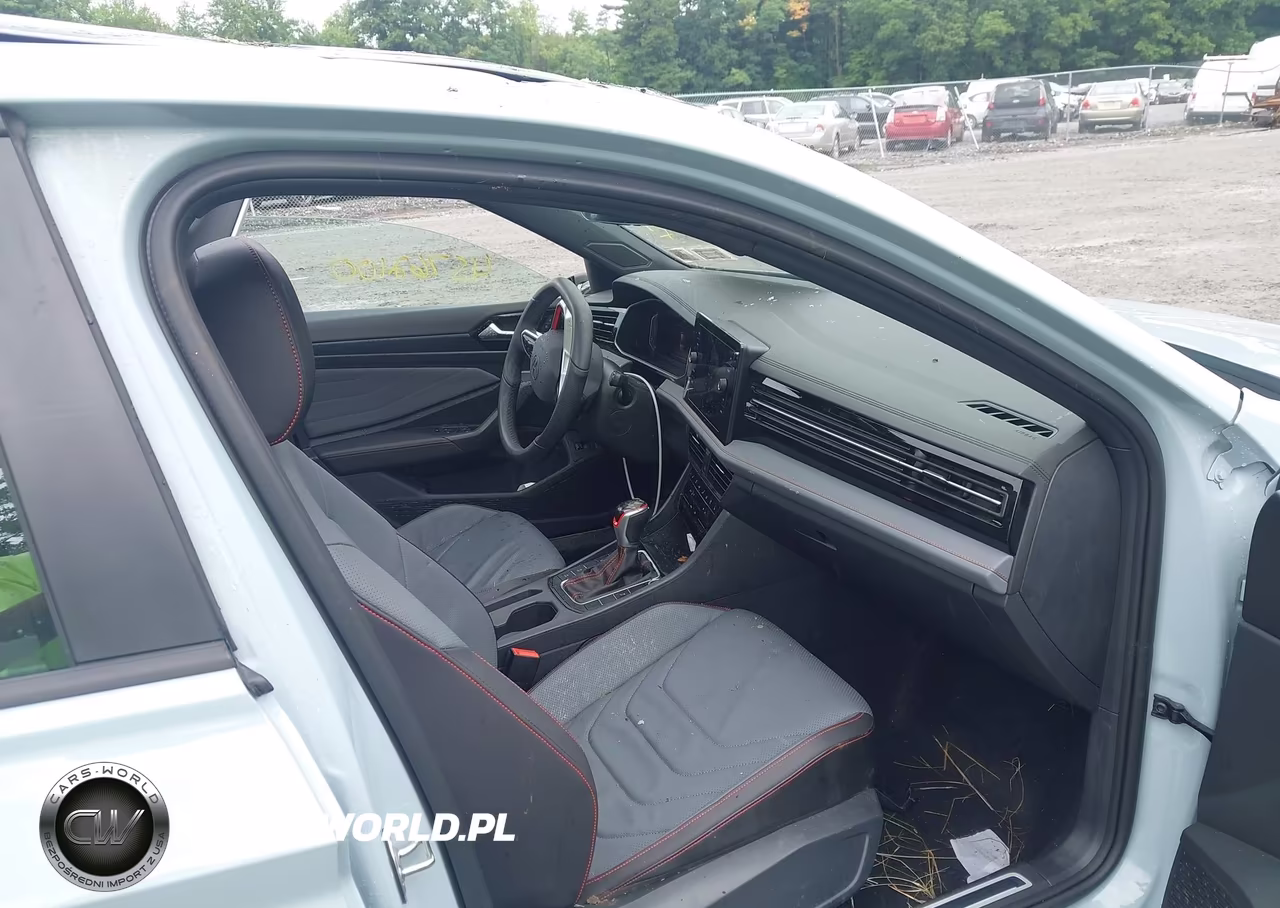 2025 Volkswagen Jetta Gli 2.0T Autobahn VIN:3VW2T7BU3SM069061 - 5
