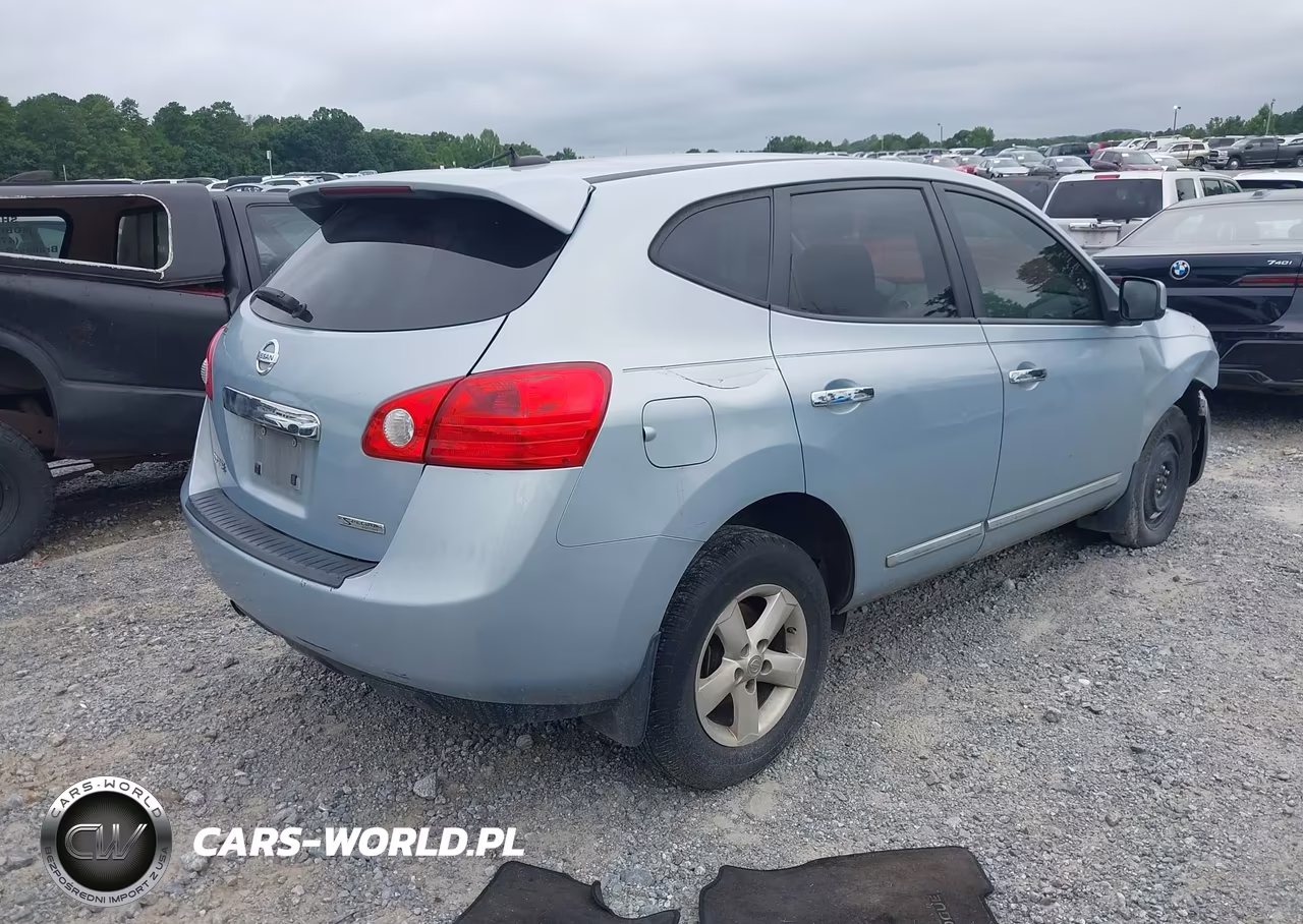 2013 Nissan Rogue S VIN:JN8AS5MT8DW023517 - 4