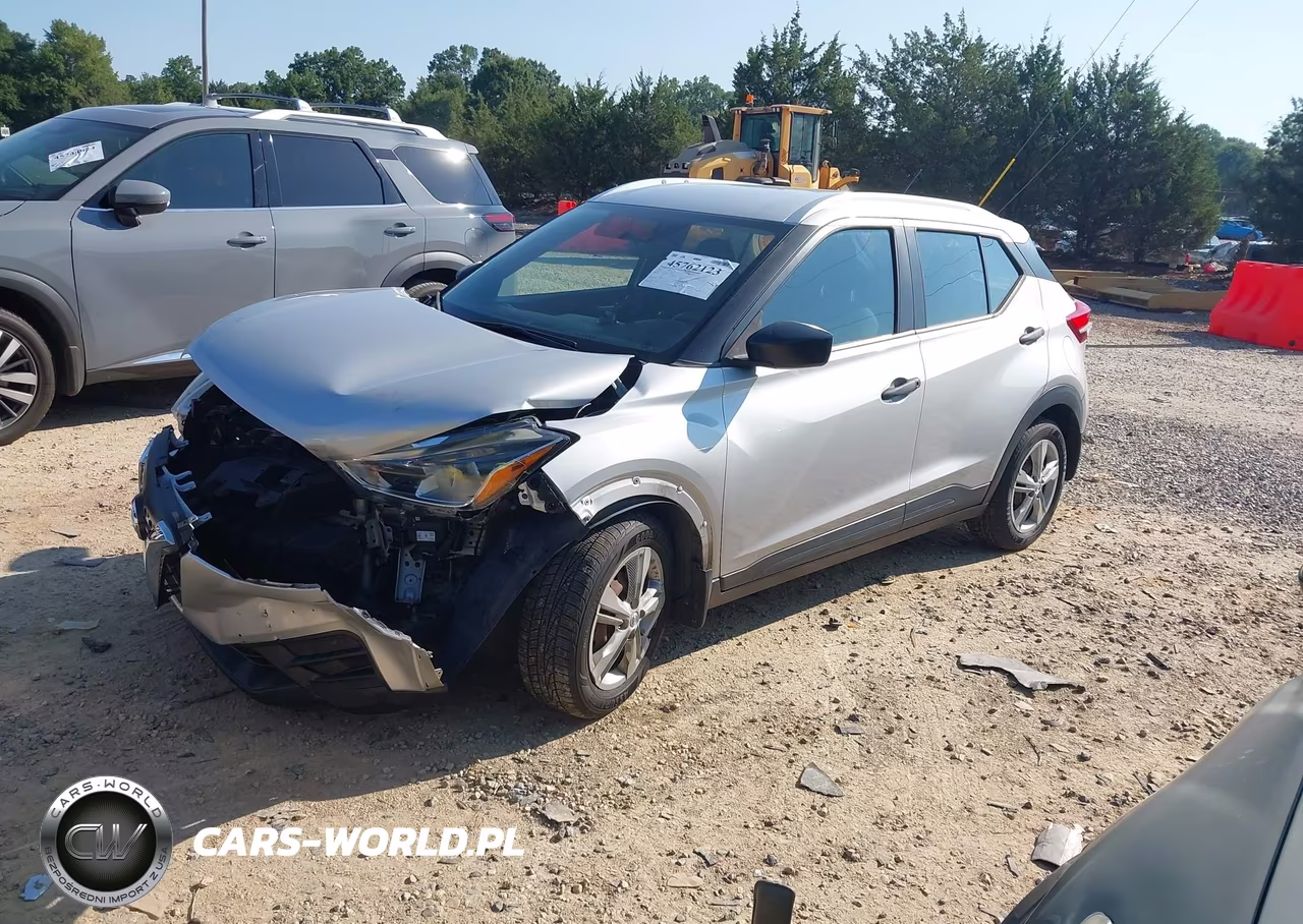 2018 Nissan Kicks S VIN:3N1CP5CU4JL516079 - 2