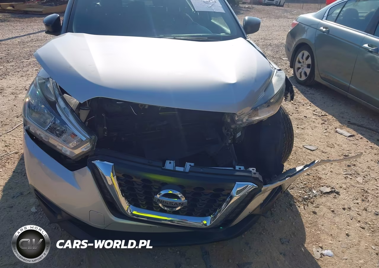 2018 Nissan Kicks S VIN:3N1CP5CU4JL516079 - 6