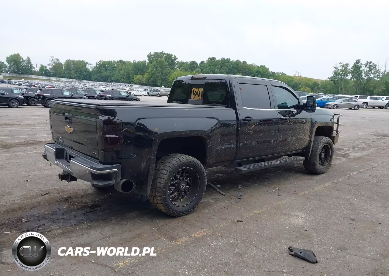 2015 Chevrolet Silverado 3500Hd Built After Aug 14 Ltz VIN:1GC4K0E8XFF543937 - 4